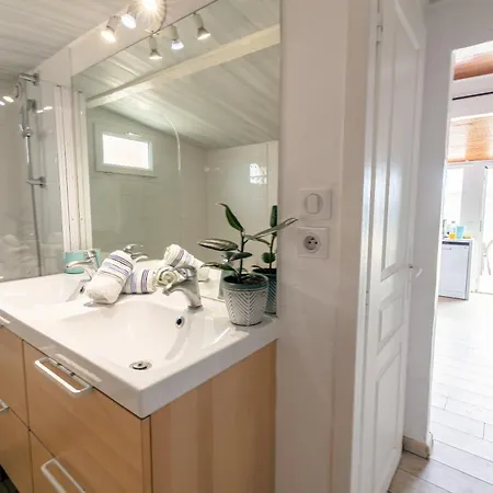 Le Cigalou, Authentique Cabanon De Pecheur En Bord De Avec Sa Terrasse Spacieuse Et Amenagee Villa Hyeres